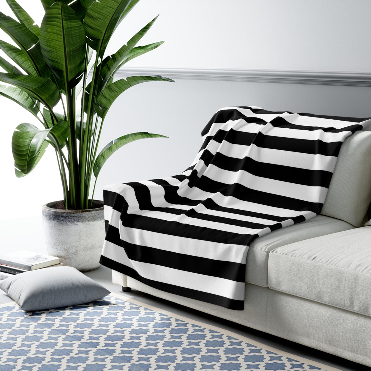Black & White Striped Sherpa Blanket, Cozy Fleece Throw, Modern Gothic Home Decor, Minimalist Couch Blanket, Soft Bed Throw